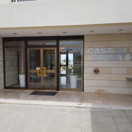 Haig'S Dream Flat On The Beach Larnaca Exterior photo